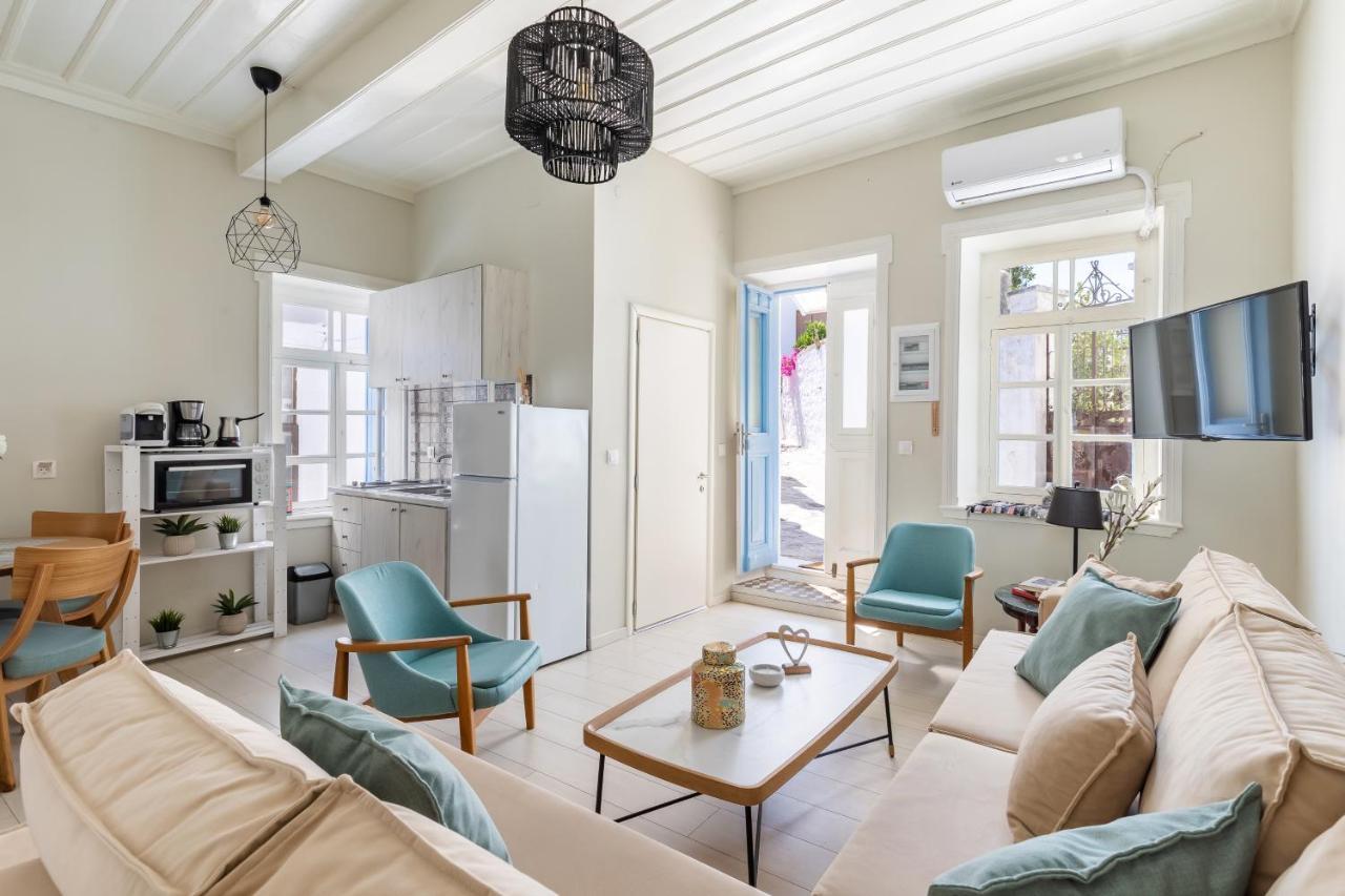 Helios Lovely Apartment Skopelos Extérieur photo