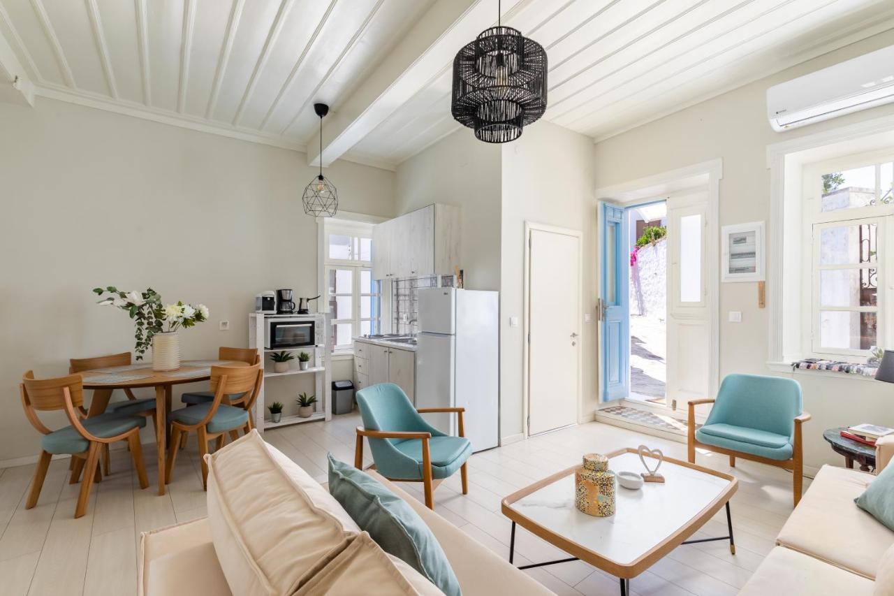 Helios Lovely Apartment Skopelos Extérieur photo