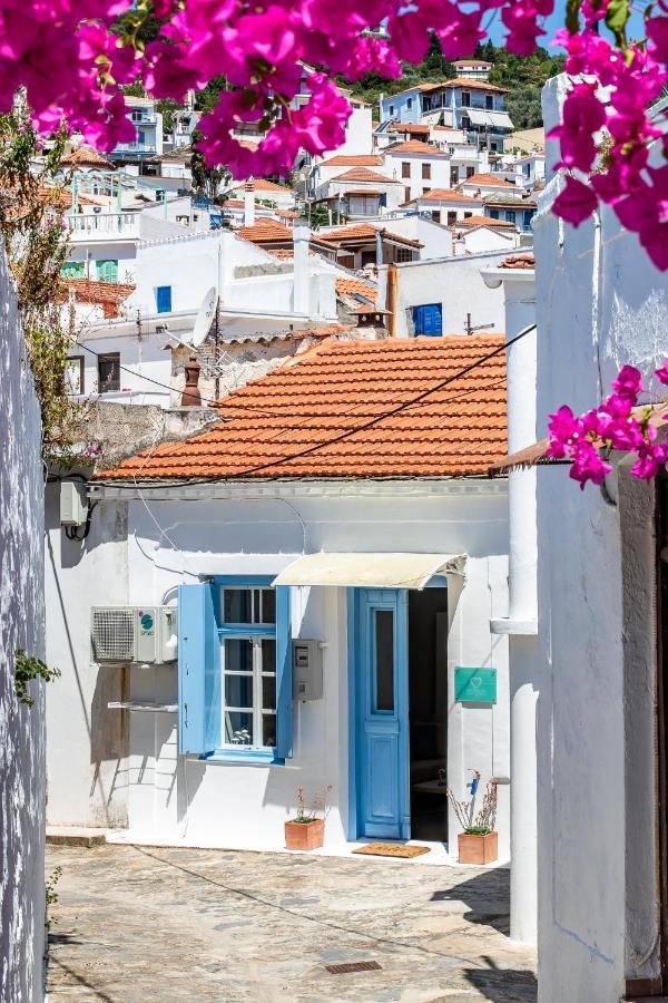 Helios Lovely Apartment Skopelos Extérieur photo